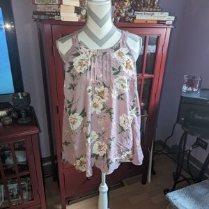 Torrid Lilac Floral Shark Bite Tank, EUC, 00